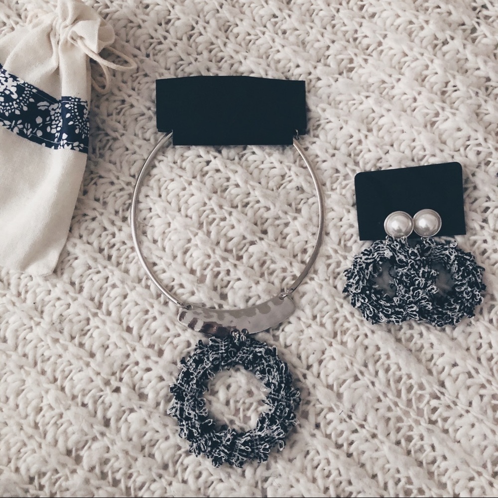 Necklace set
